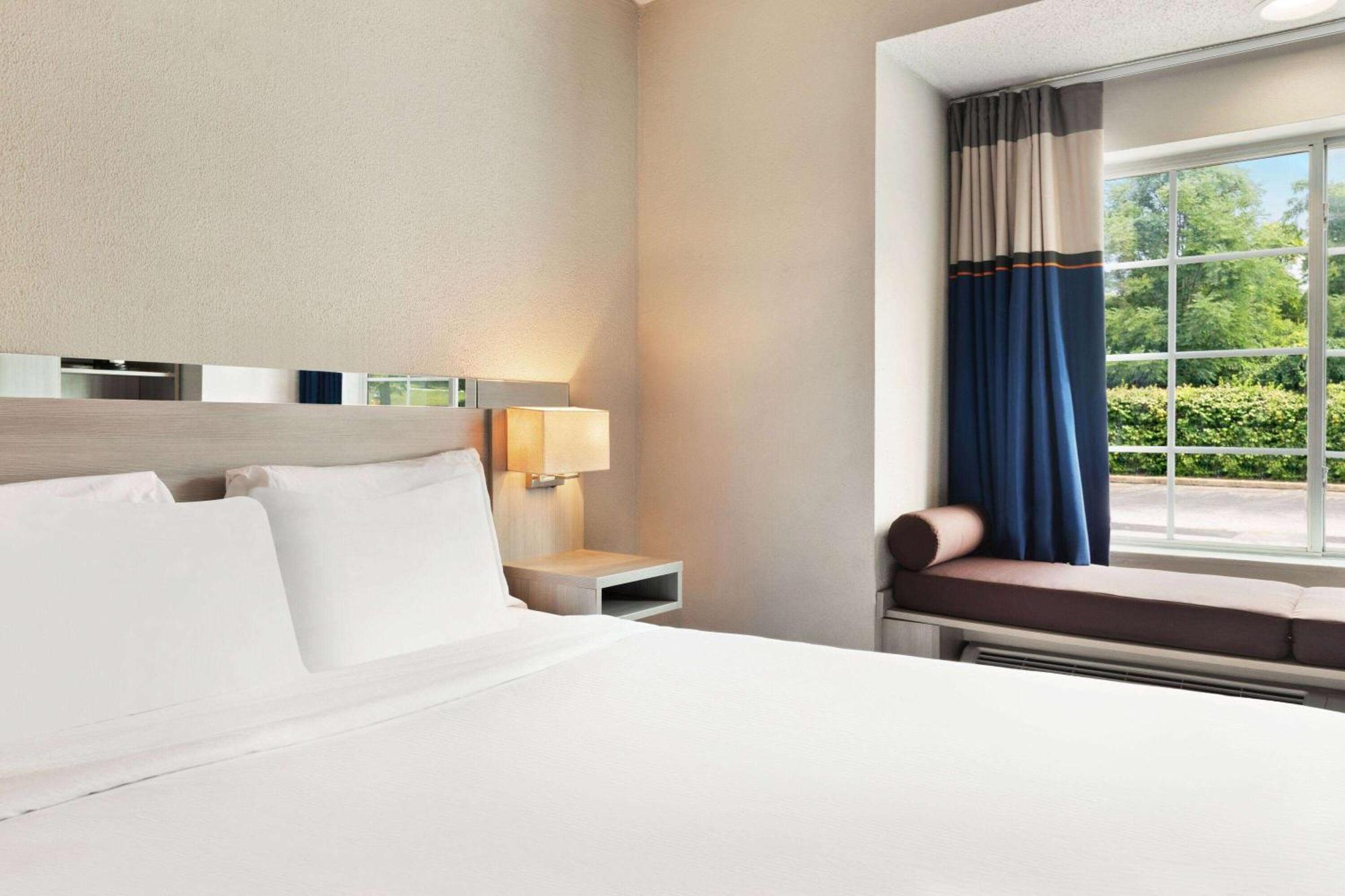 Microtel Inn & Suites By Wyndham Florence/Cincinnati Airpo Eksteriør bilde