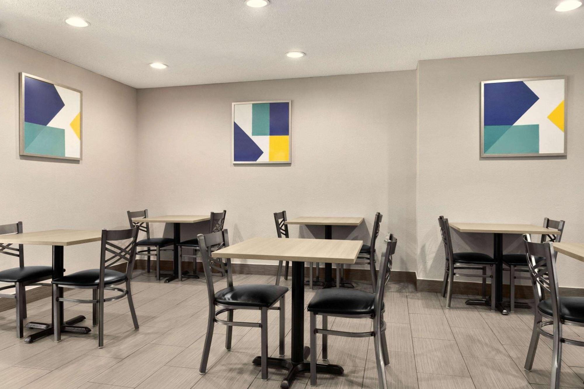 Microtel Inn & Suites By Wyndham Florence/Cincinnati Airpo Eksteriør bilde