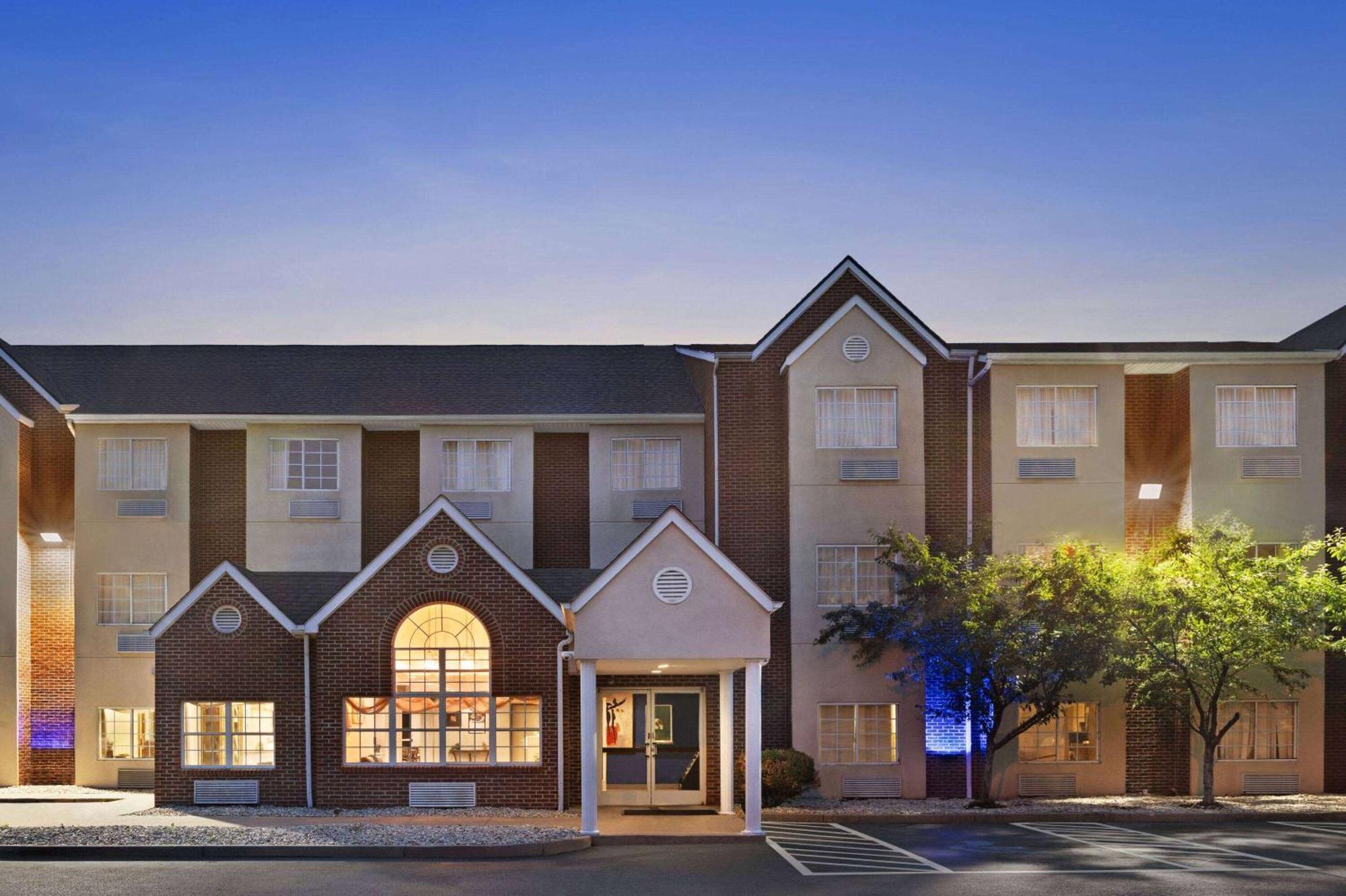 Microtel Inn & Suites By Wyndham Florence/Cincinnati Airpo Eksteriør bilde